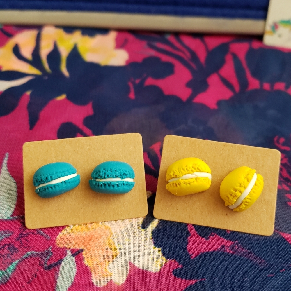 🦄🦄Polymer clay handmade macaroon stud earrings
